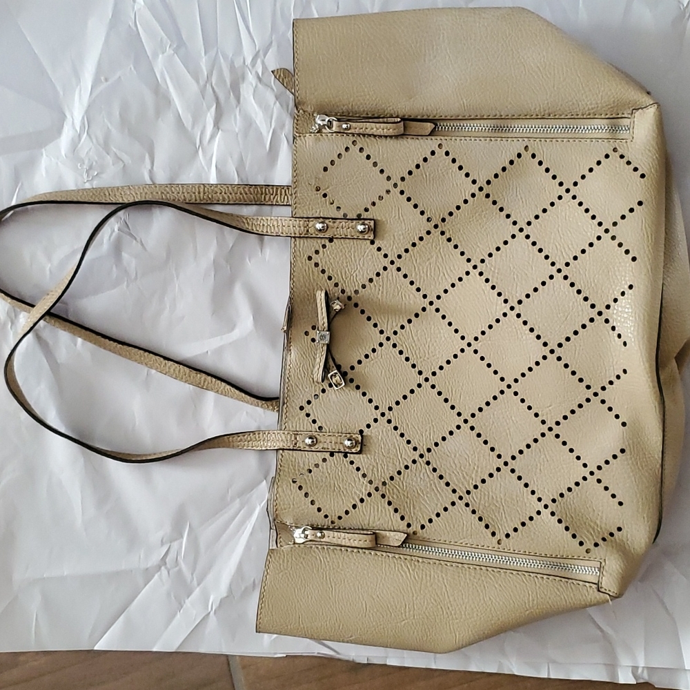 Jessica Simpson purse